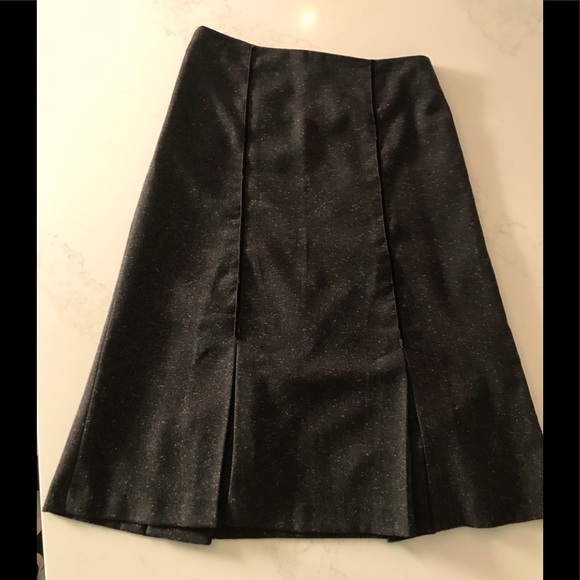 Danier Skirt - Picture 2 of 3